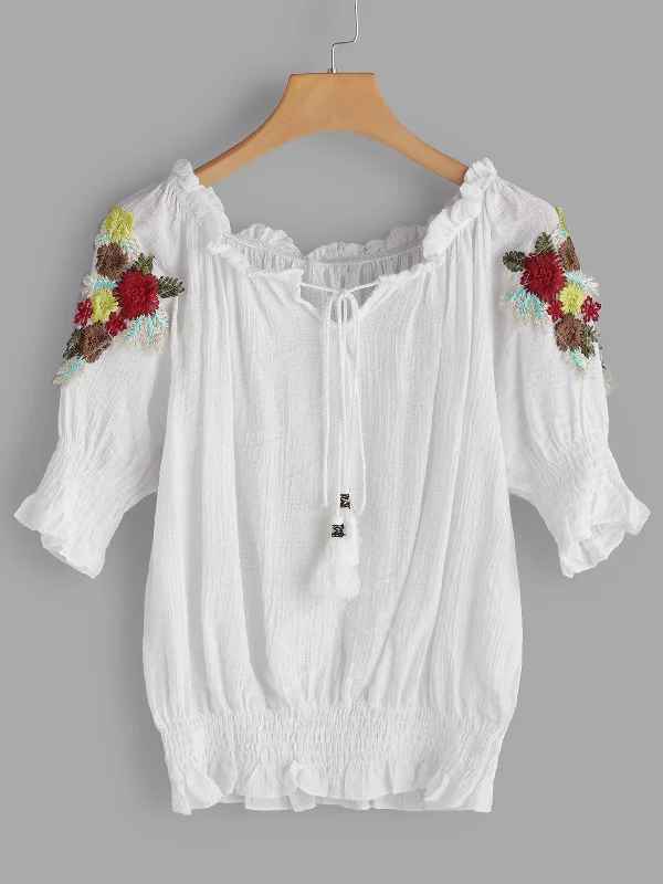 OEM ODM Off The Shoulder Embroidered Tassel Pleated Half Sleeve White Plus Size Tops