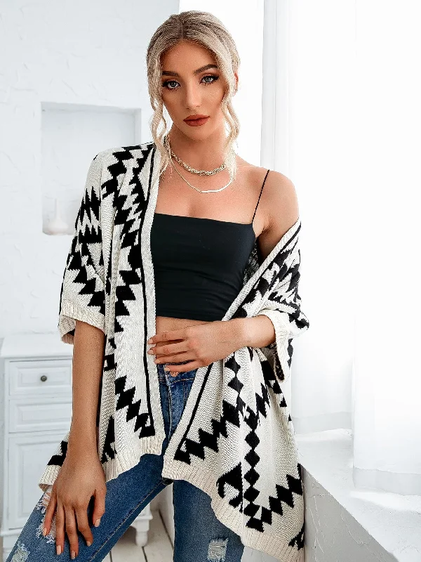 Casual Geometric Half Sleeve Regular Women Cardigan